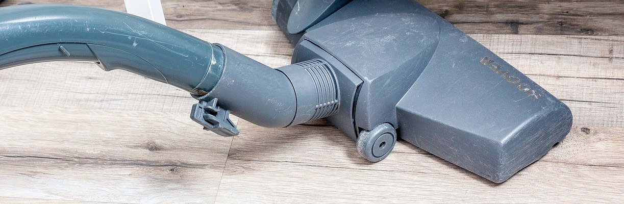 Don't worry too much...live life and let us take care of the mess! We promise you a great and affordable house cleaning rate, a reliable and always on time cleaning crew and a consistent house cleaning routine. We do not sweep dirty under the rug - WE VACCUMM  the buildup of dust and dirt, then sweep under the rug. Clayton House Cleaning services can clean your dining room for you at bthe most afforadble rates!